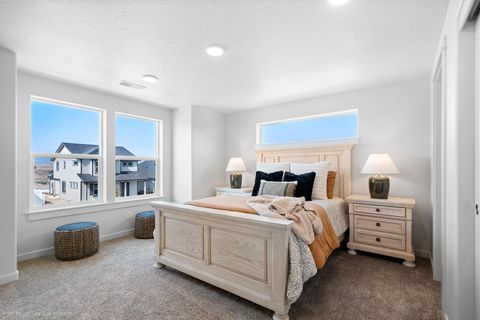 Tiny photo for 3366 NW 7th Street, Redmond, OR 97756 (MLS # 220223472)