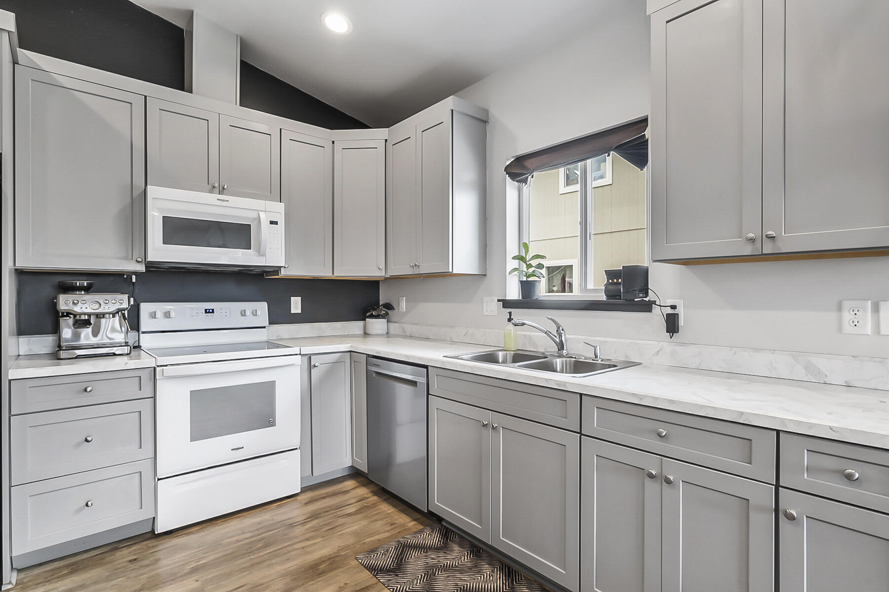 Huntington Meadows - Residential