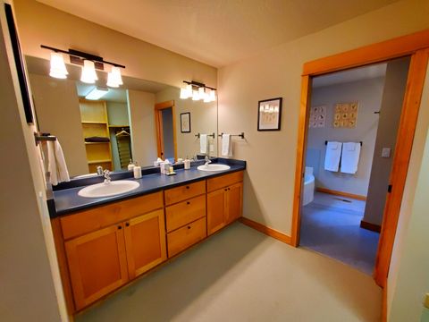 Tiny photo for 17767 Topflite Lane #UNIT 23, Sunriver, OR 97707 (MLS # 220212601)