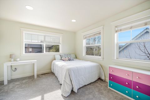 Tiny photo for 20583 Sierra Drive, Bend, OR 97701 (MLS # 220215026)