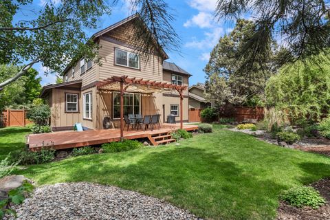 Tiny photo for 20583 Sierra Drive, Bend, OR 97701 (MLS # 220215026)
