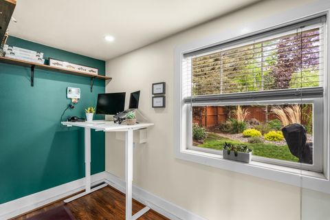 Tiny photo for 20583 Sierra Drive, Bend, OR 97701 (MLS # 220215026)