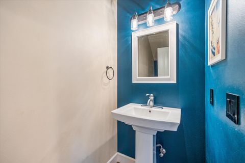 Tiny photo for 20583 Sierra Drive, Bend, OR 97701 (MLS # 220215026)