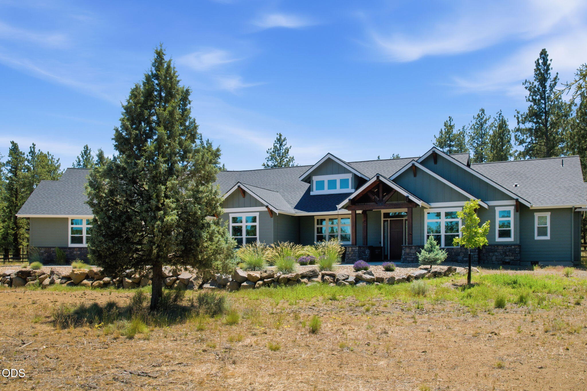 16055 Foothill Lane