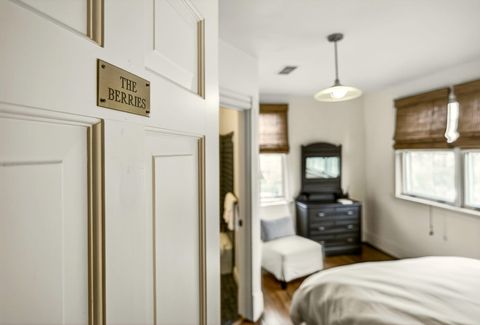 Tiny photo for 668 N Main Street, Ashland, OR 97520 (MLS # 220215748)