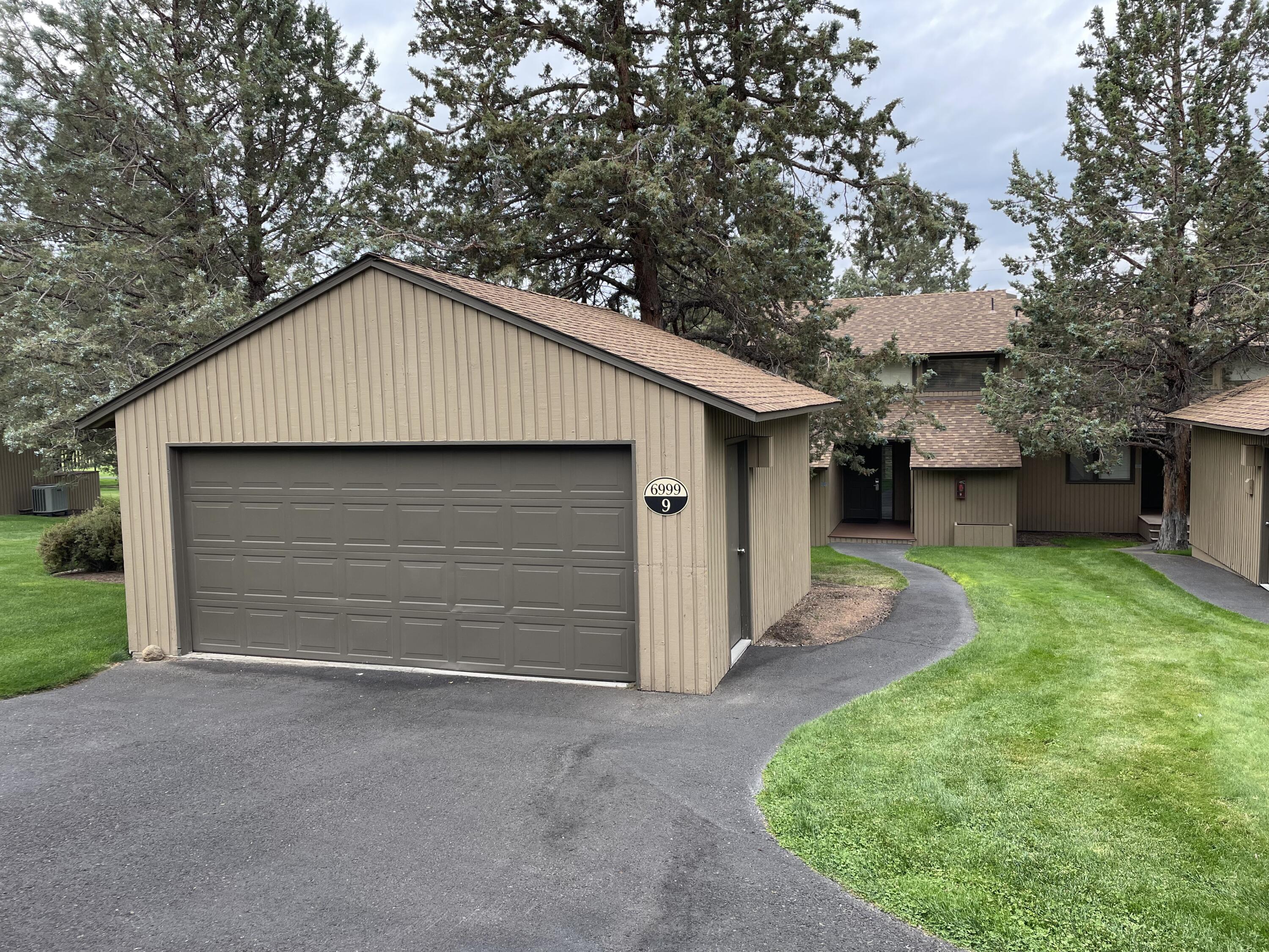 Eagle Crest - Residential