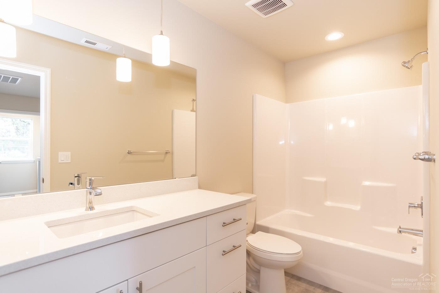 CLAB - Commercial Sale