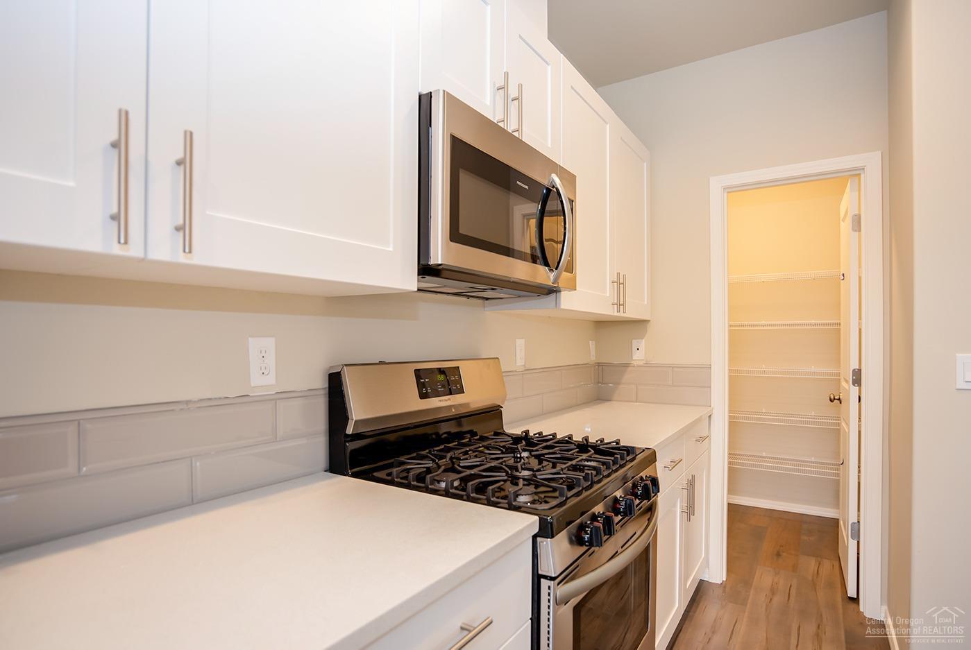 CLAB - Commercial Sale