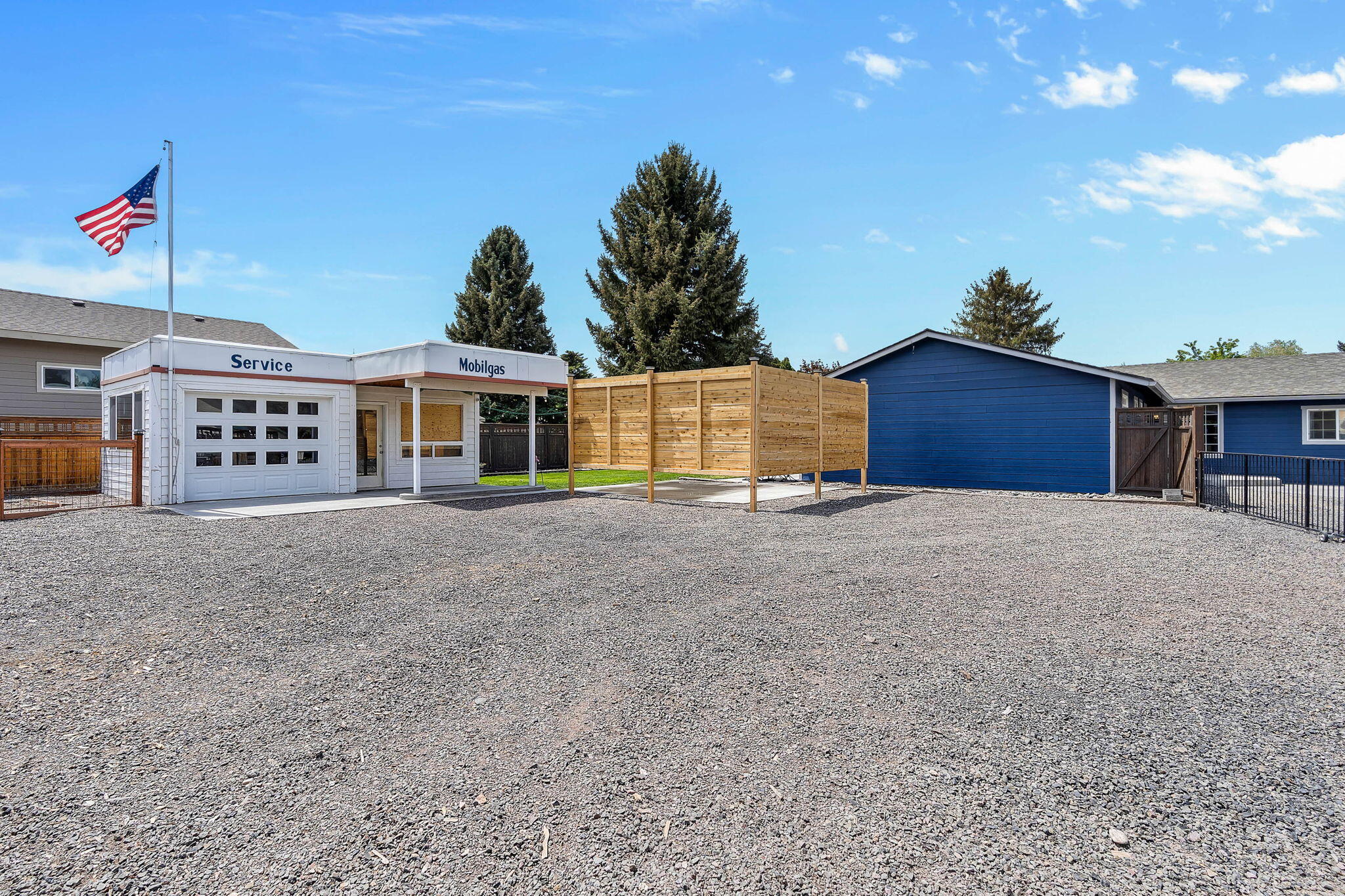 312 NE Bronco Way