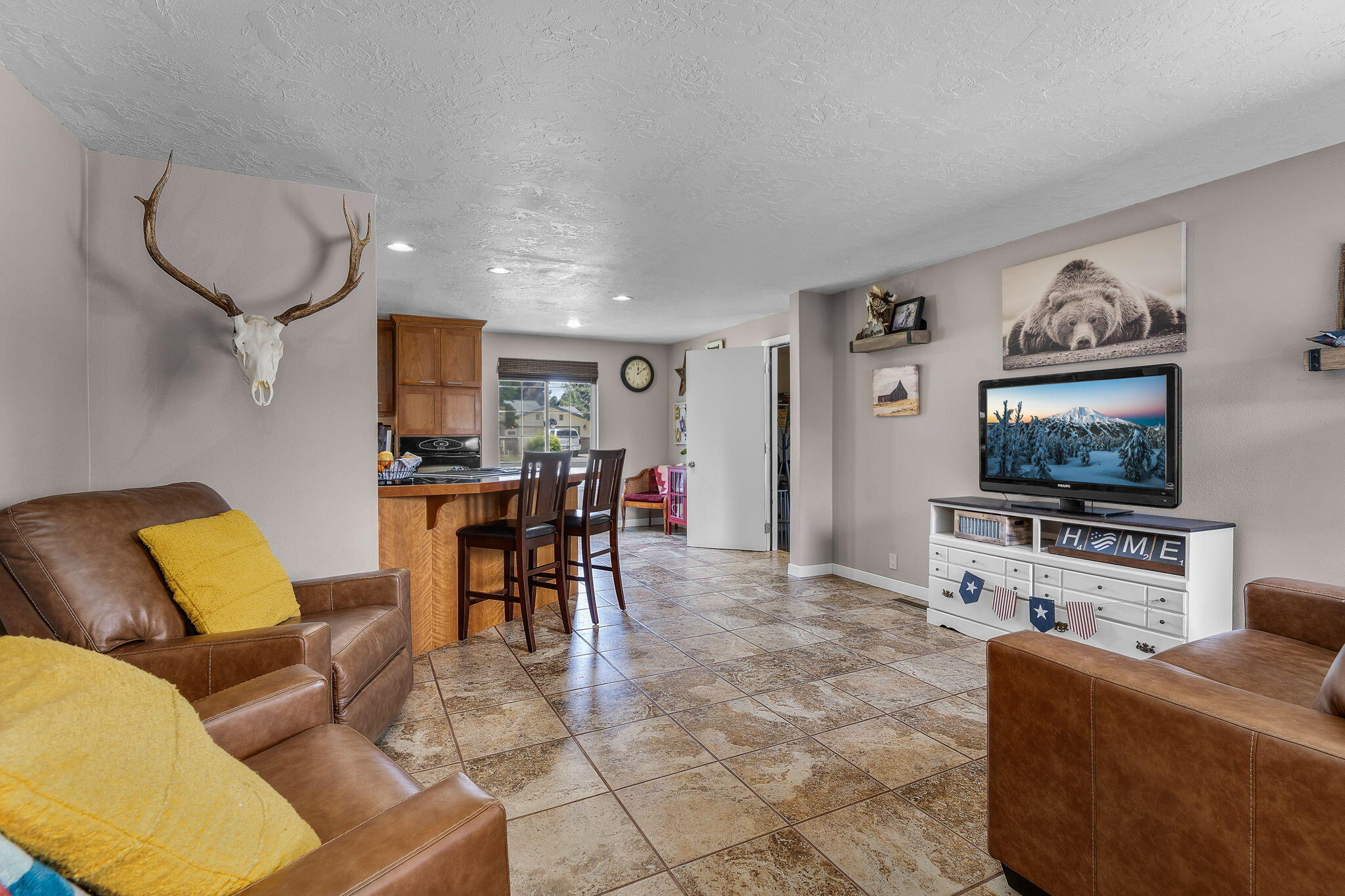 312 NE Bronco Way