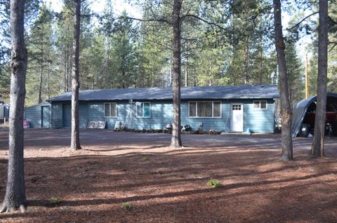 Tiny photo for 53425 Kokanee Lane, La Pine, OR 97739 (MLS # 220215921)
