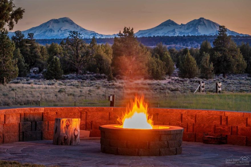 Spectacular Cascade Mountain Views from this spacious single level home on almost 20 acres in Redmond. 1,120 sqft shop built in 2014 with bonus room and bath. Two separate one acre pastures with well irrigation and electric fencing. $22,000 spent on pump and all irrigation equipment in 2015, $22,000 spent on landscaping along with $12,000 worth of paving! Absolutely gorgeous! Deeded access to the Deschutes River through BLM land. Ride your horses right from your property to the river.