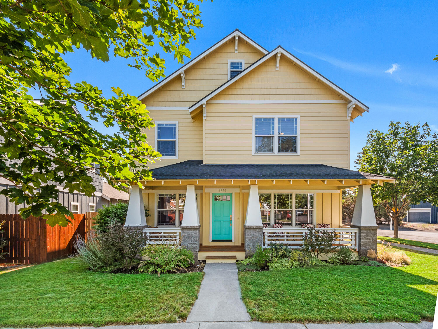 2710 NE Great Horned Place