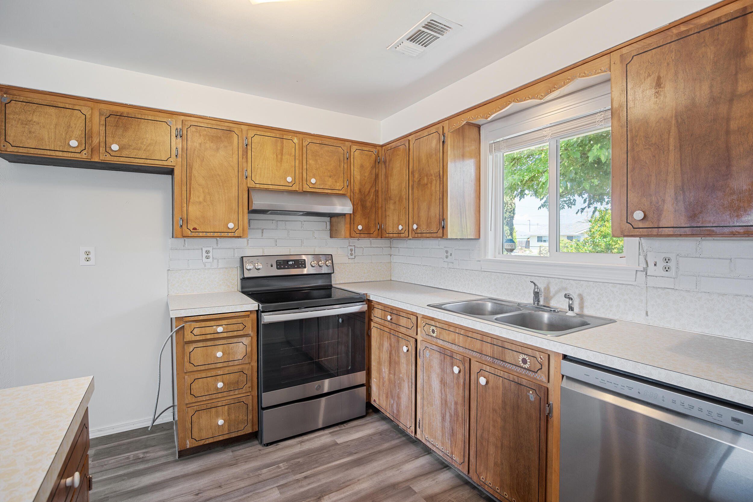 Cascade Village Unit No 3 - Residential