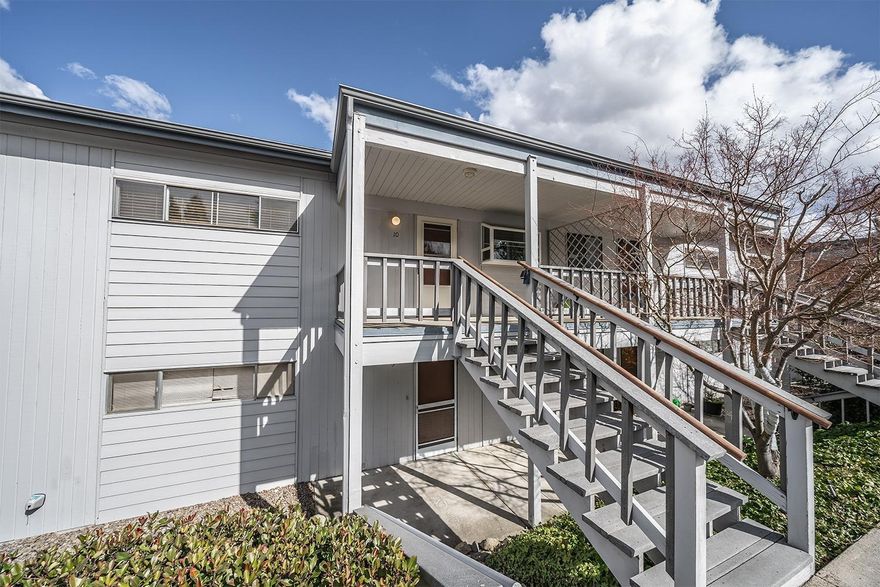 This unique condo is located in the popular Oak Knoll subdivision of Ashland and is located right off the 9th green of Oak Knoll Golf Course! In fact, if you are a golfer or would just like to visit the clubhouse there is an awesome golf cart that is included. Outside, you can access your spacious back deck from either the living room or your master bedroom. From there you can enjoy the best views of the mountains and open green space below. There is plenty of room on the deck for entertaining and a handyman designed closet as well. This Condo's new interior just completed with new carpet throughout and fresh paint is totally move in ready. There is an efficient kitchen that includes a great garden window and new flooring. The bathroom has also been recently updated. Whether you would like a convenient place to live either part time or full time in Ashland this affordable low maintaince condo has it all!