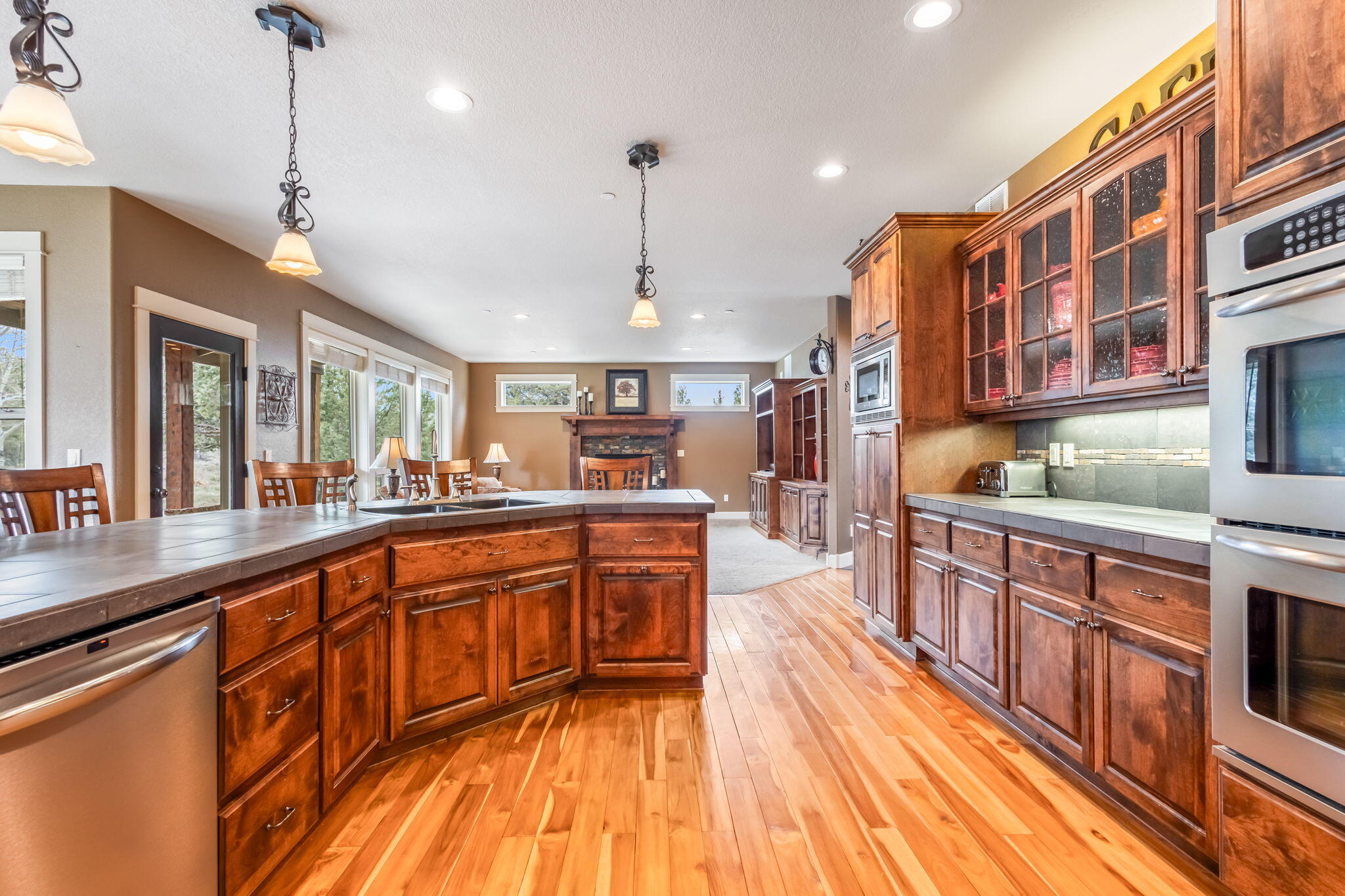 Mountain Ridge Est. - Residential