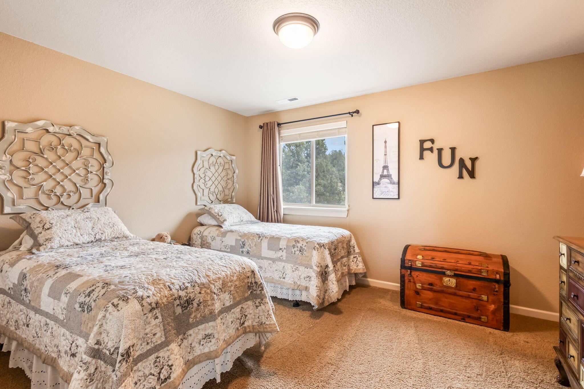 Mountain Ridge Est. - Residential