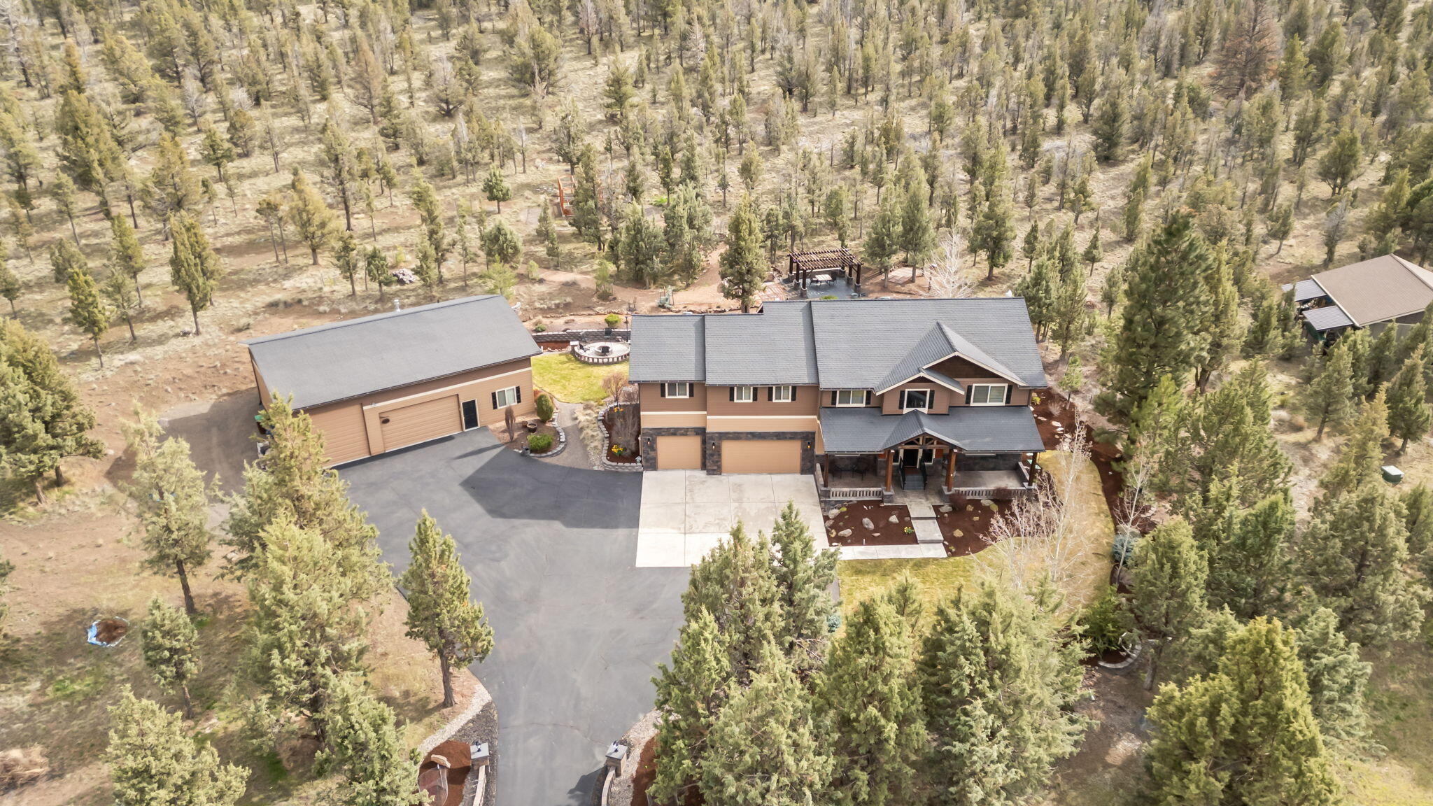 Mountain Ridge Est. - Residential