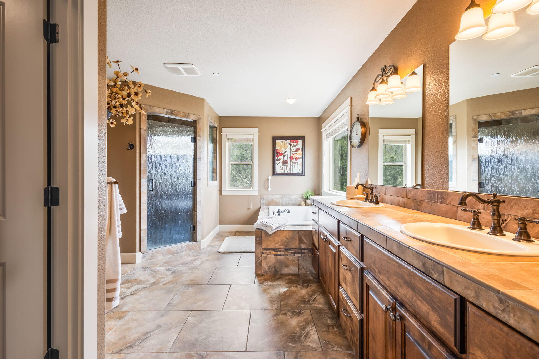 Mountain Ridge Est. - Residential