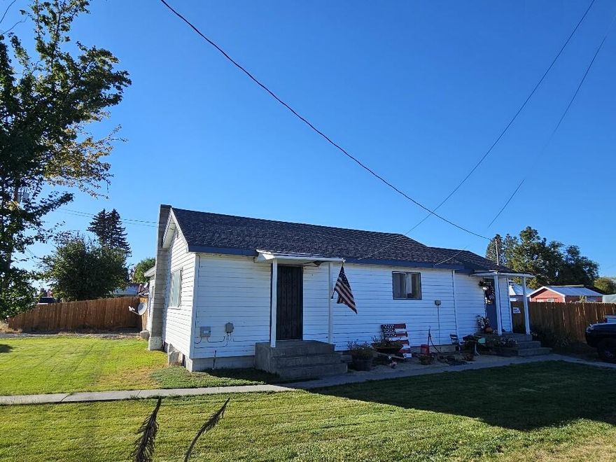 3 bedroom 1 bath on a large corner lot. Check out the big back yard with the deck and gazebo to just kick back and enjoy the peace and quiet! Don't miss the workshop/garage in the back yard also...great for tinkering or just extra storage. Enjoy the good size kitchen with lots of cabinet and counter space. This one has a great floor plan for the size of the home, with a small dining area and warm up in the living room next to the woodstove. The primary bedroom has new carpet, a good size closet with a beautiful barn door to add some character.  It's all just super cozy and comfortable!