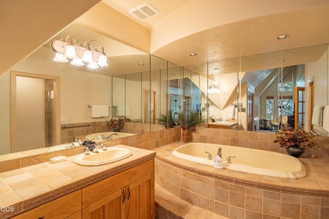 Tiny photo for 56978 Peppermill Circle #04-I, Sunriver, OR 97707 (MLS # 220229909)