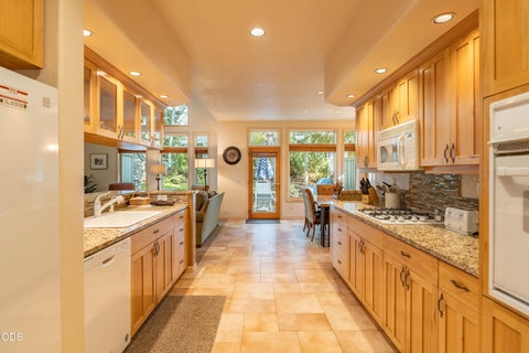 Tiny photo for 56978 Peppermill Circle #04-I, Sunriver, OR 97707 (MLS # 220229909)