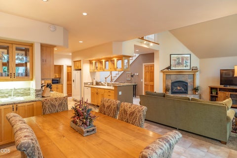 Tiny photo for 56978 Peppermill Circle #04-I, Sunriver, OR 97707 (MLS # 220229909)