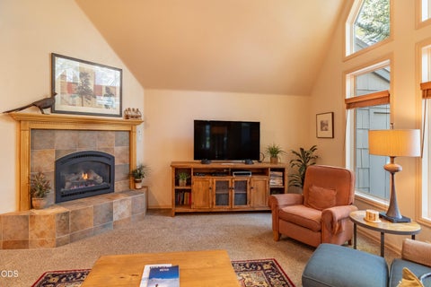 Tiny photo for 56978 Peppermill Circle #04-I, Sunriver, OR 97707 (MLS # 220229909)