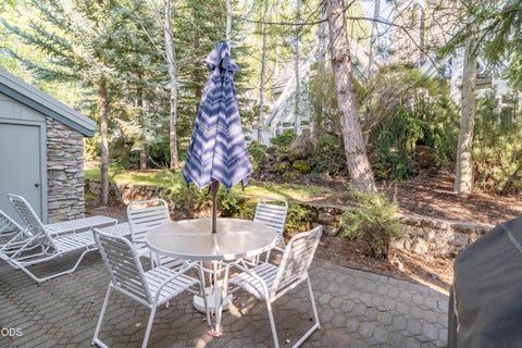 Tiny photo for 56978 Peppermill Circle #04-I, Sunriver, OR 97707 (MLS # 220229909)