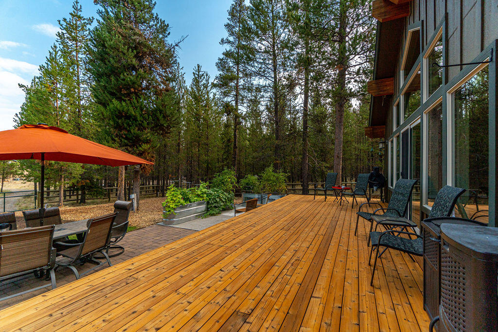 Pinewood Country Est - Residential