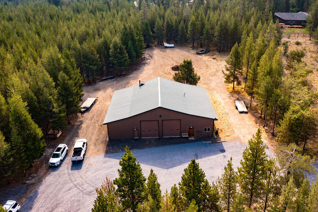 Pinewood Country Est - Residential