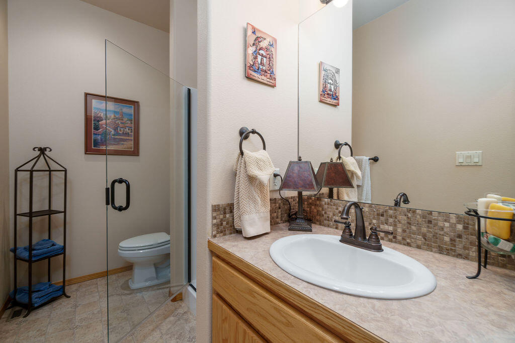 Pinewood Country Est - Residential