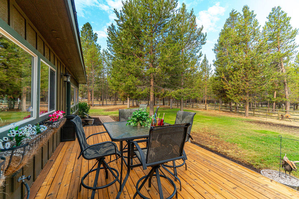 Pinewood Country Est - Residential