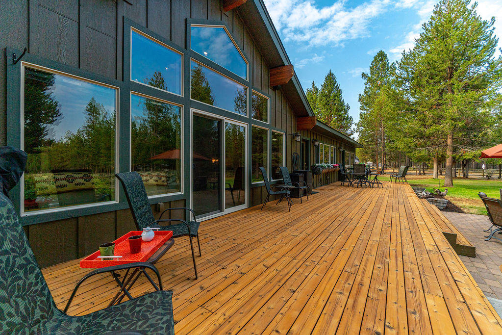 Pinewood Country Est - Residential