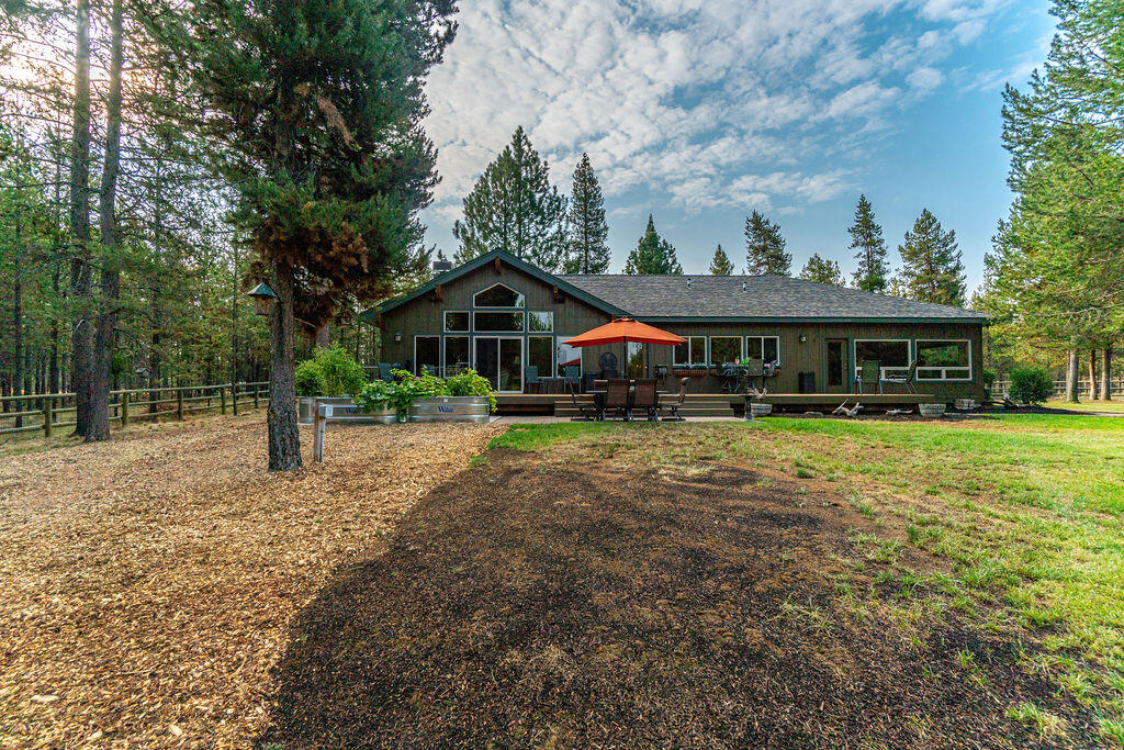 Pinewood Country Est - Residential