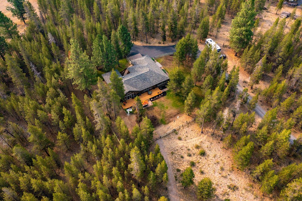 Pinewood Country Est - Residential