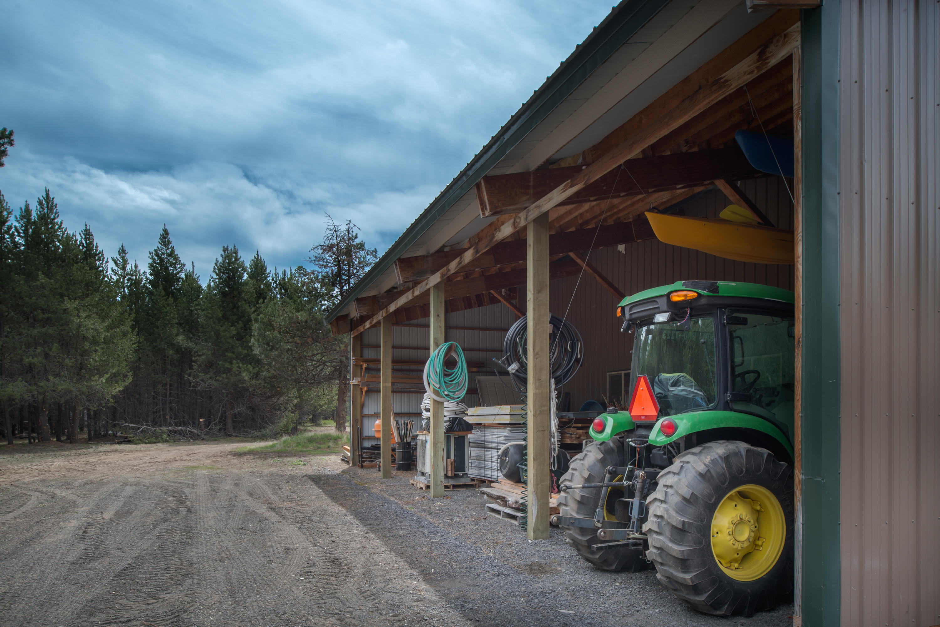 Pinewood Country Est - Residential