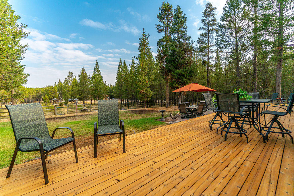 Pinewood Country Est - Residential