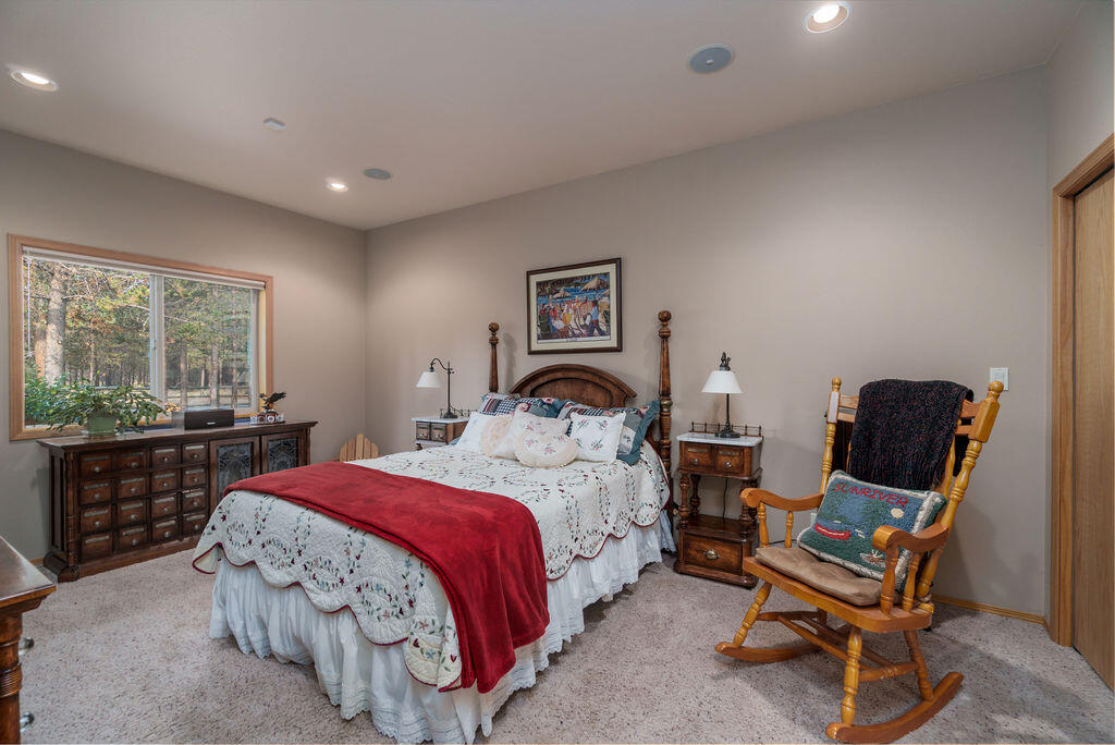 Pinewood Country Est - Residential