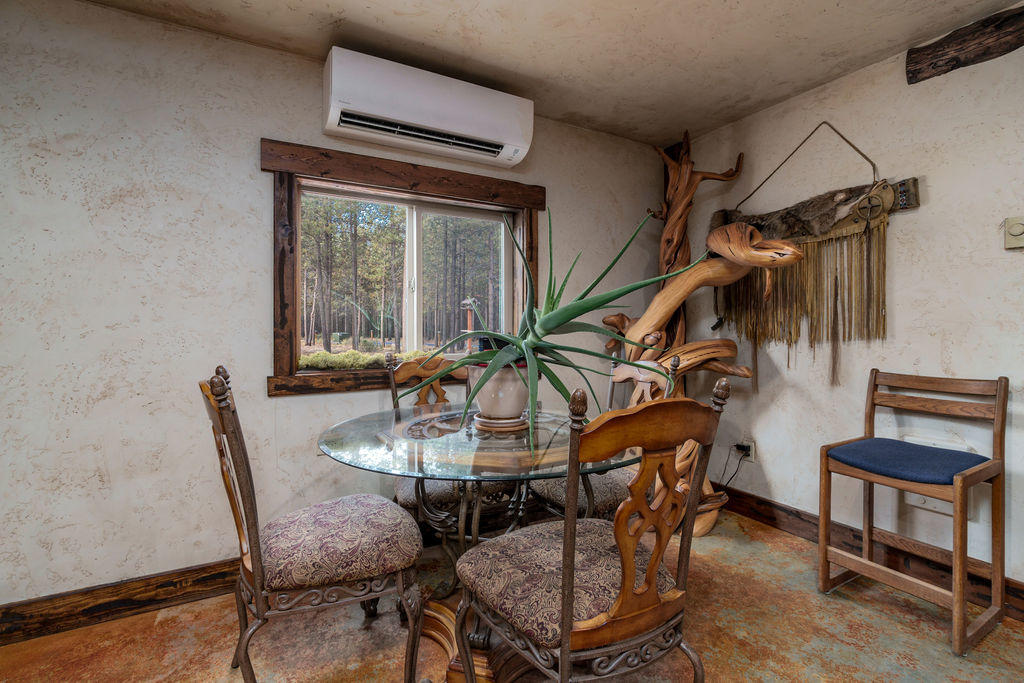 Pinewood Country Est - Residential