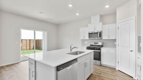Tiny photo for 20596 Button Brush Avenue, Bend, OR 97702 (MLS # 220212869)