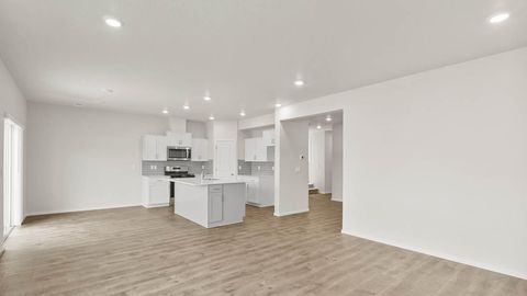 Tiny photo for 20596 Button Brush Avenue, Bend, OR 97702 (MLS # 220212869)