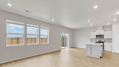 Tiny photo for 20596 Button Brush Avenue, Bend, OR 97702 (MLS # 220212869)