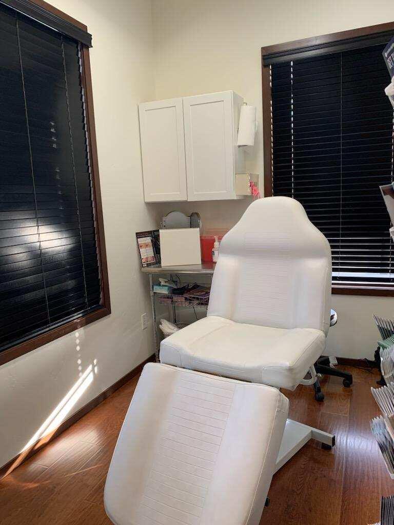 Alderwood Office Park - Commercial Lease