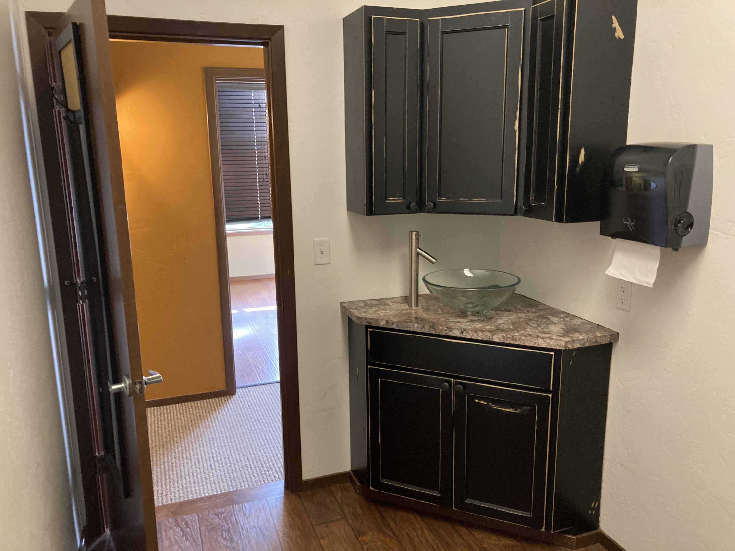 Alderwood Office Park - Commercial Lease