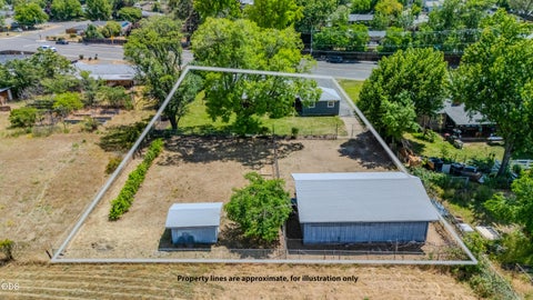 Tiny photo for 1375 Crater Lake Avenue, Medford, OR 97504 (MLS # 220222916)