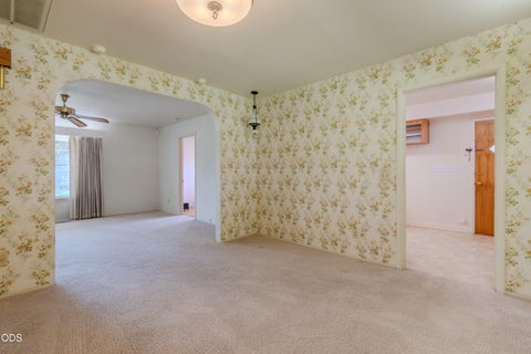 Tiny photo for 1375 Crater Lake Avenue, Medford, OR 97504 (MLS # 220222916)