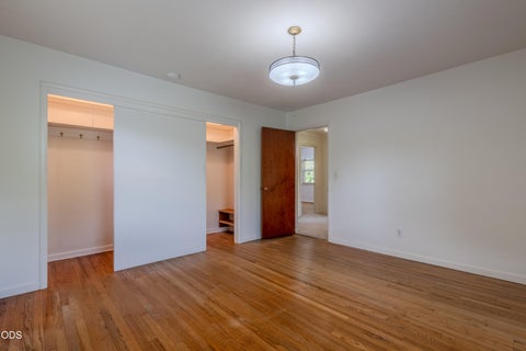 Tiny photo for 1375 Crater Lake Avenue, Medford, OR 97504 (MLS # 220222916)