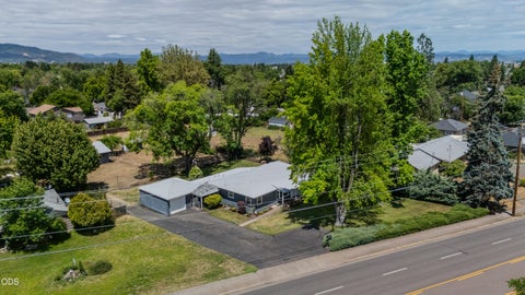 Tiny photo for 1375 Crater Lake Avenue, Medford, OR 97504 (MLS # 220222916)