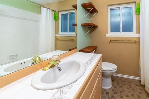 Tiny photo for 1511 SW 21st Place, Redmond, OR 97756 (MLS # 220213492)